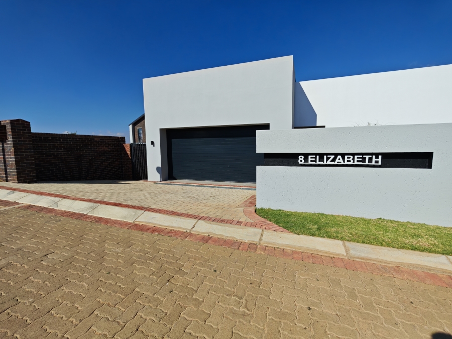 3 Bedroom Property for Sale in Helderzicht Eco Estate North West